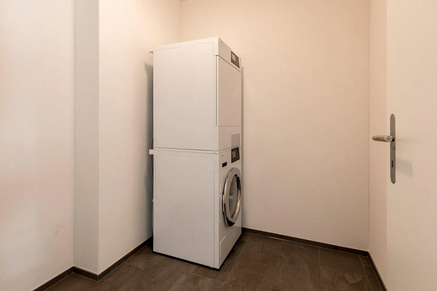 Appartamento 2.5 stanze ad Alchenflüh - Foto 6 di 9