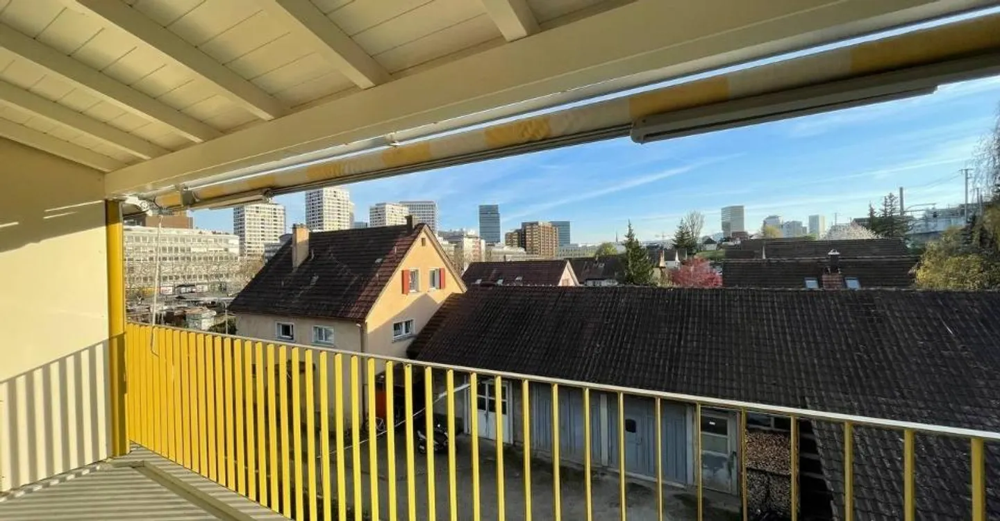 Attractive bright apartment with beautiful views! - Photo 7 of 8