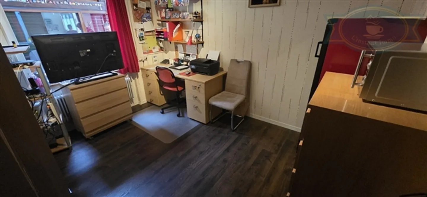 Maison spacieuse avec vue dégagée et grand terrain à Coeuve - Photo 8 sur 15