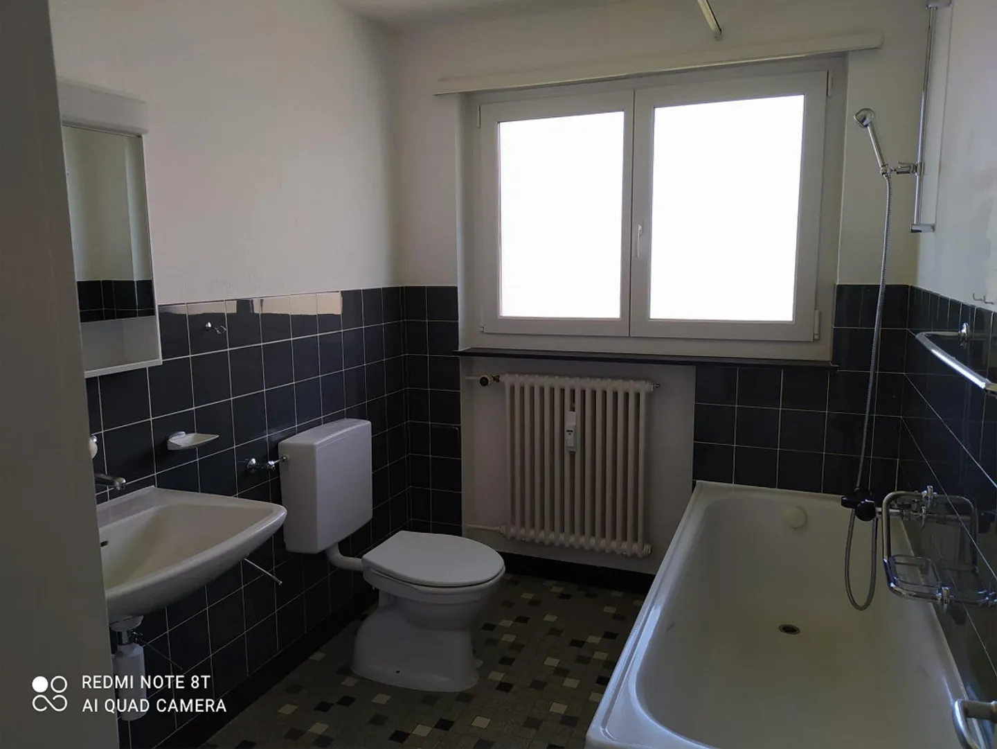 Grosszügige Wohnung an zentraler Lage - Foto 6 von 7