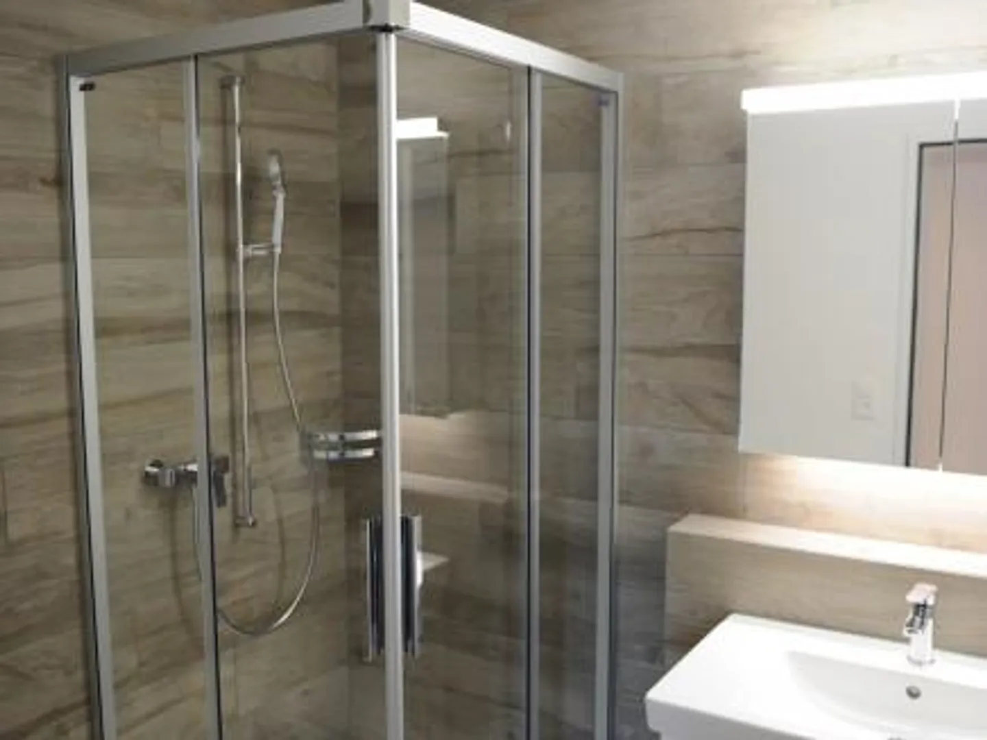 Bel appartement de jardin - Photo 9 sur 13