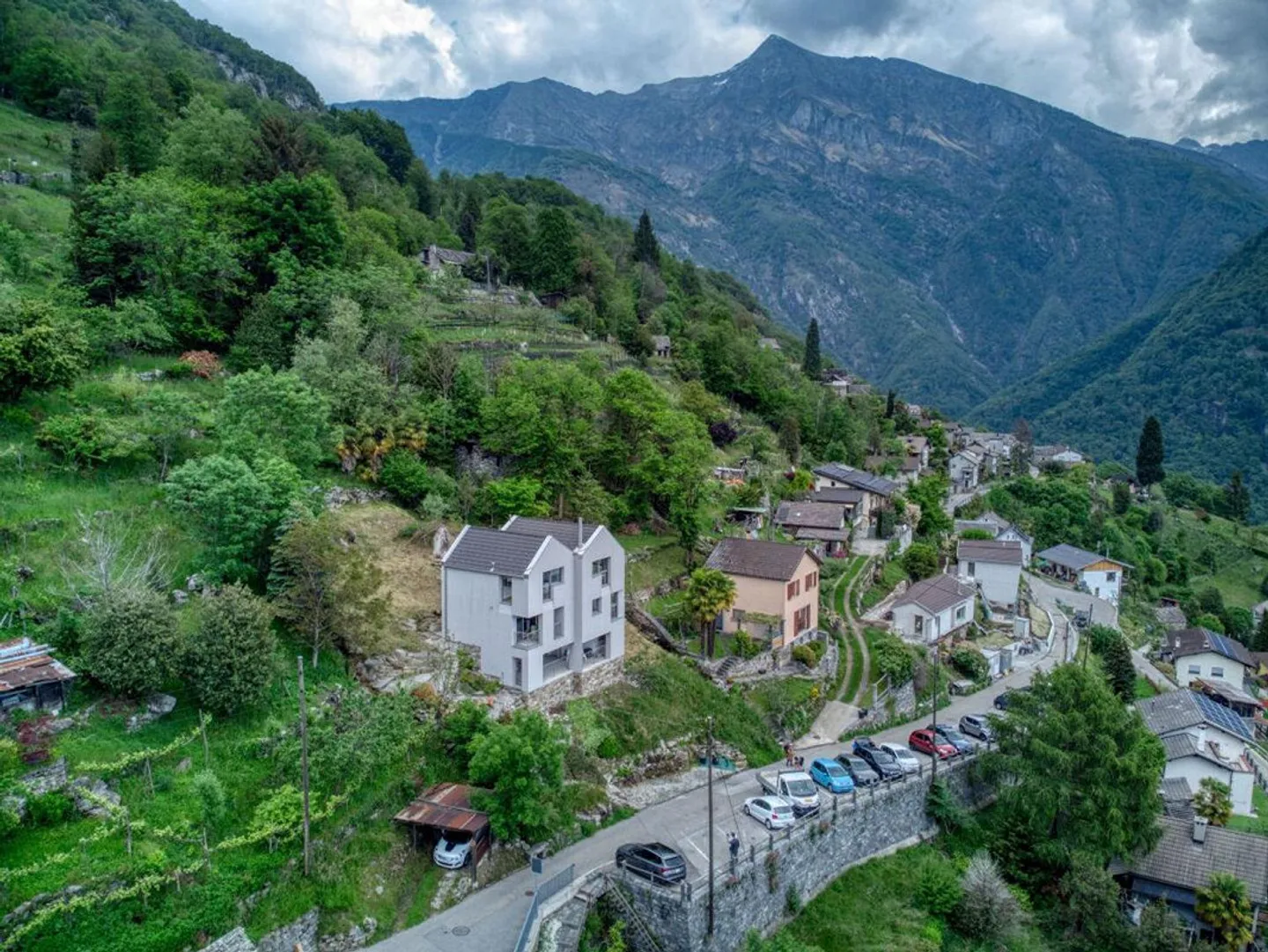 Nuova casa bifamiliare di due appartamenti di 3.5 locali,  molto so... - Foto 10 di 10
