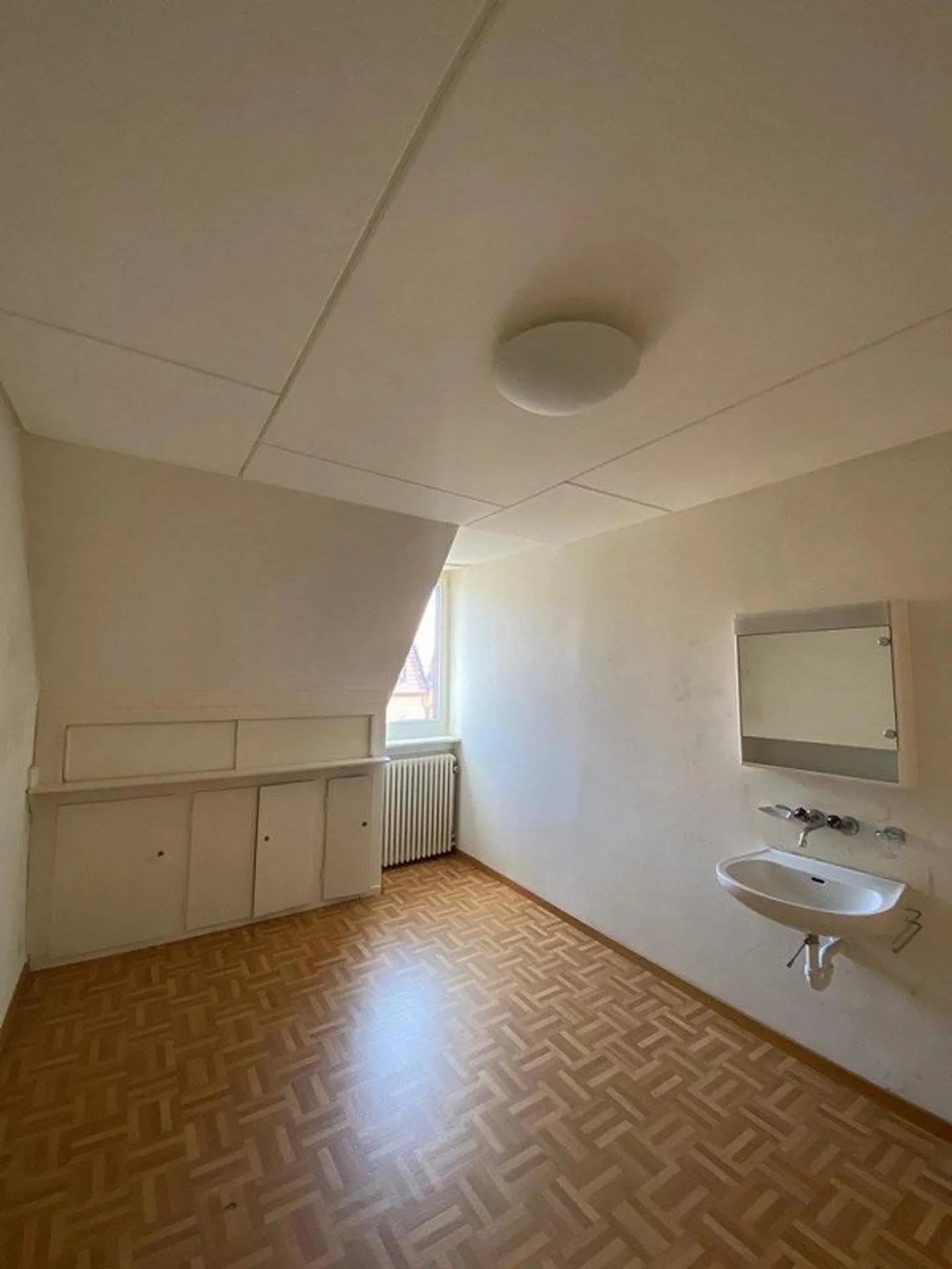 Central Room for Rent in Zurich - Photo 2 of 2