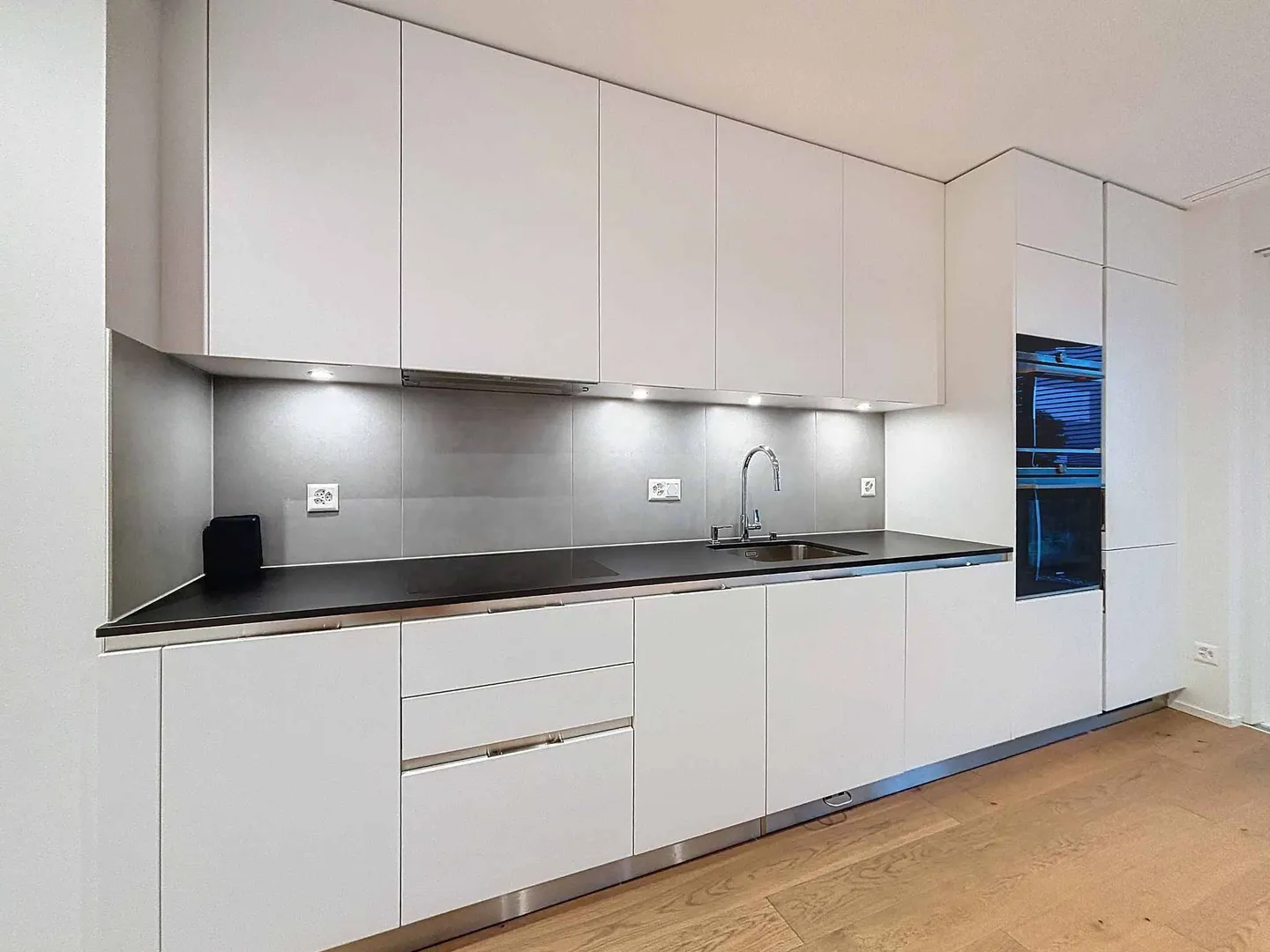 Appartamento con 2,5 stanze direttamente sull'acqua - Foto 2 di 7