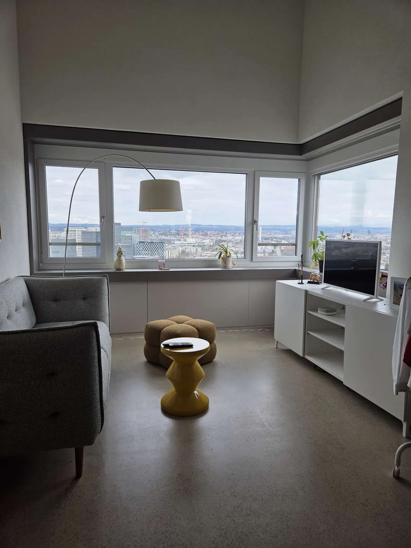 Appartement Mezzanine Élégant - Photo 1 sur 8