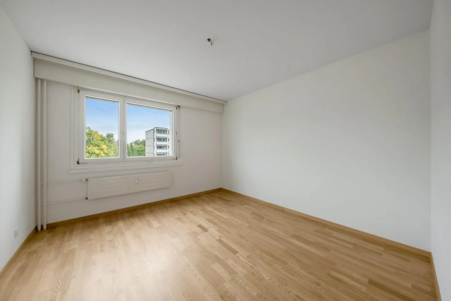 Family-friendly development in the green - Photo 6 of 12