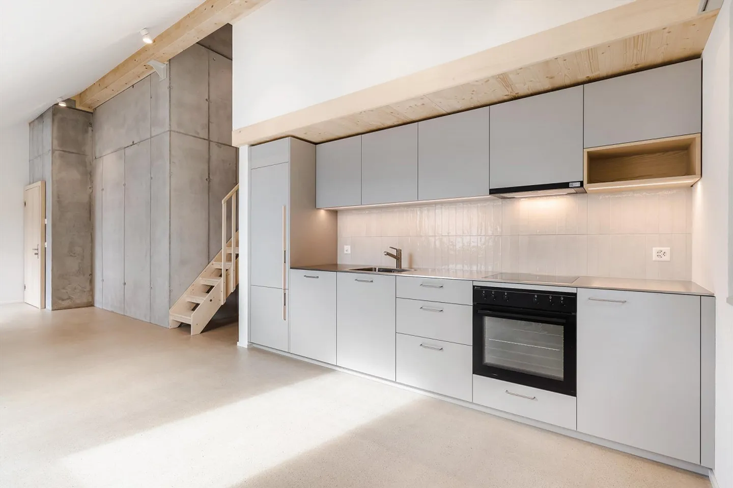 Frisch renoviert: Letzte 3.5 Zimmerwohnung zu vermieten - Foto 2 von 9