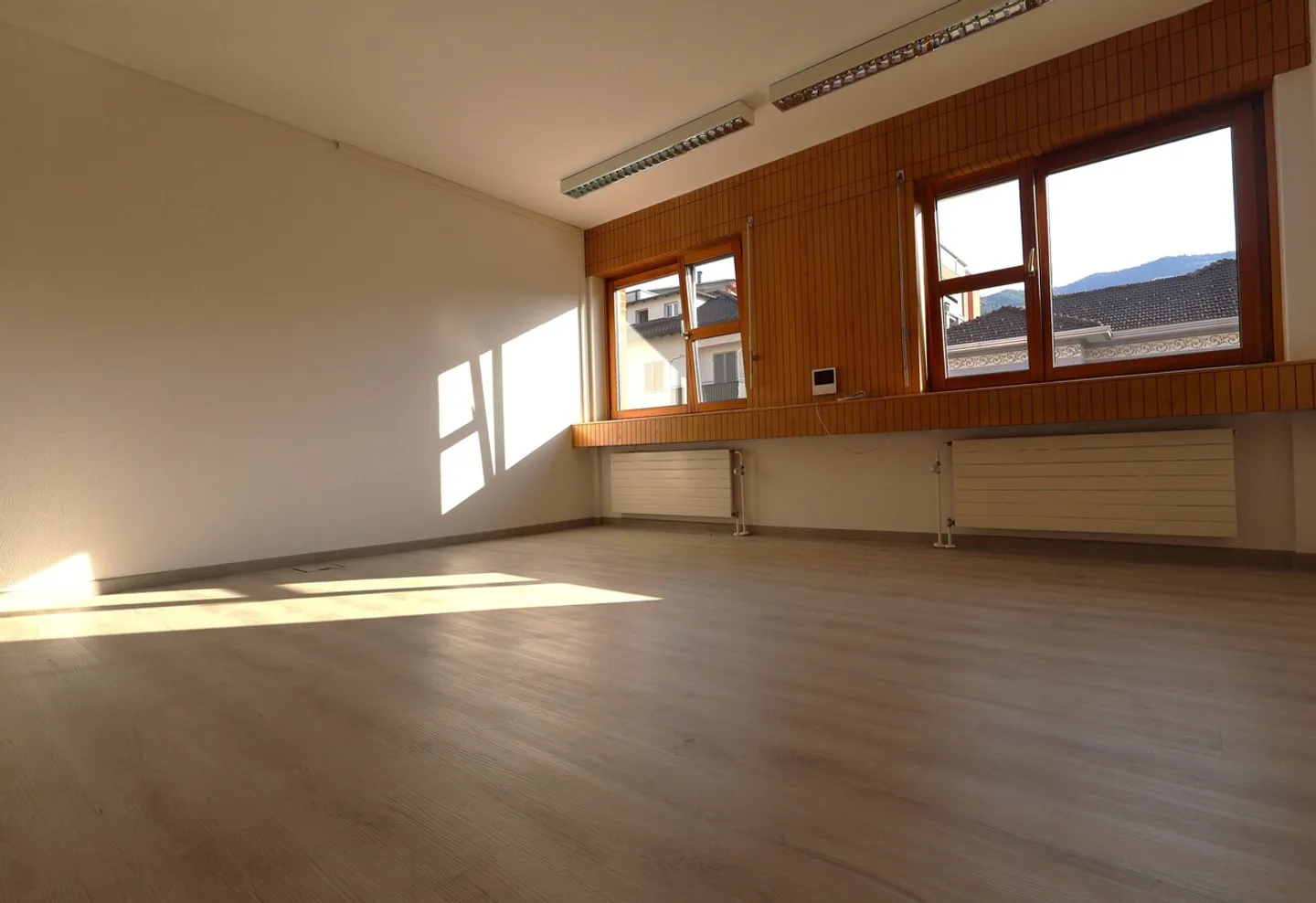 Spazio ufficio in affitto - Foto 1 di 4