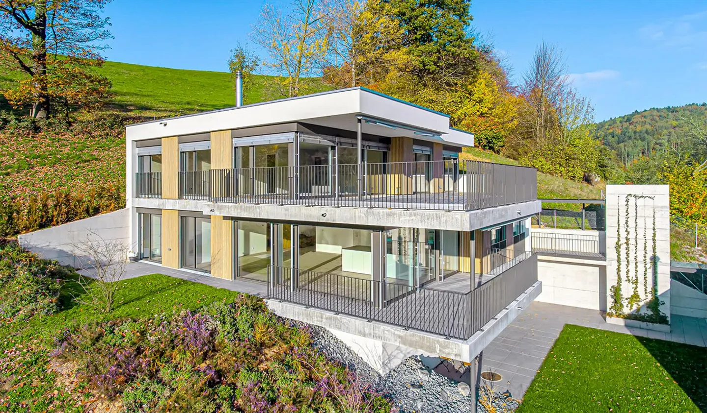 Penthouse apartment with panoramic view, Krauchthal - Photo 1 of 24