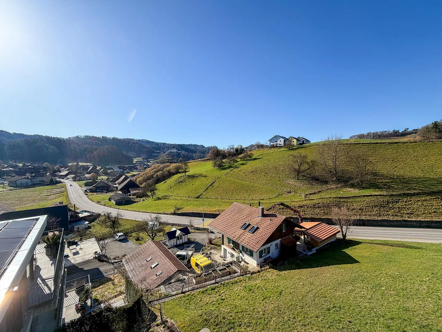 Penthouse apartment with panoramic view, Krauchthal - Photo 3 of 24