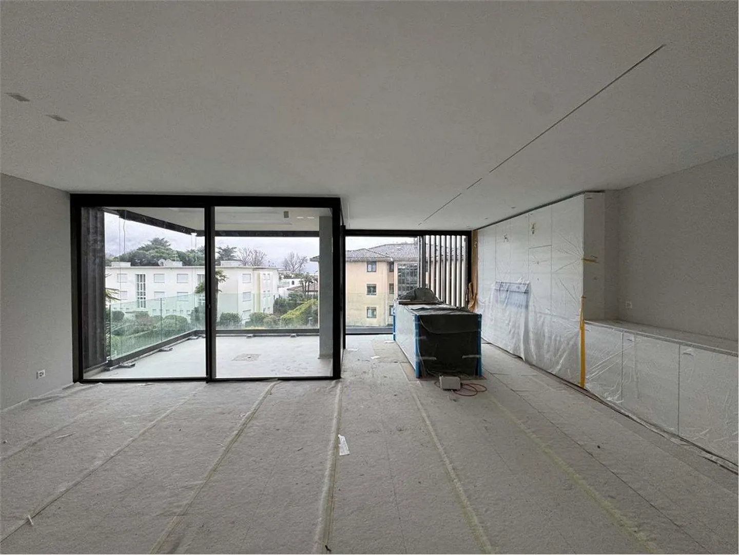 Esclusivo nuovo appartamento di lusso con giardino in una posizione ambita vicino al Lido - Foto 2 di 10