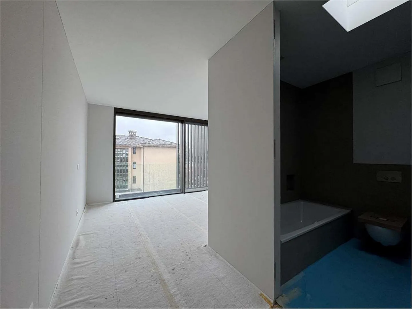 Esclusivo nuovo appartamento di lusso con giardino in una posizione ambita vicino al Lido - Foto 3 di 10