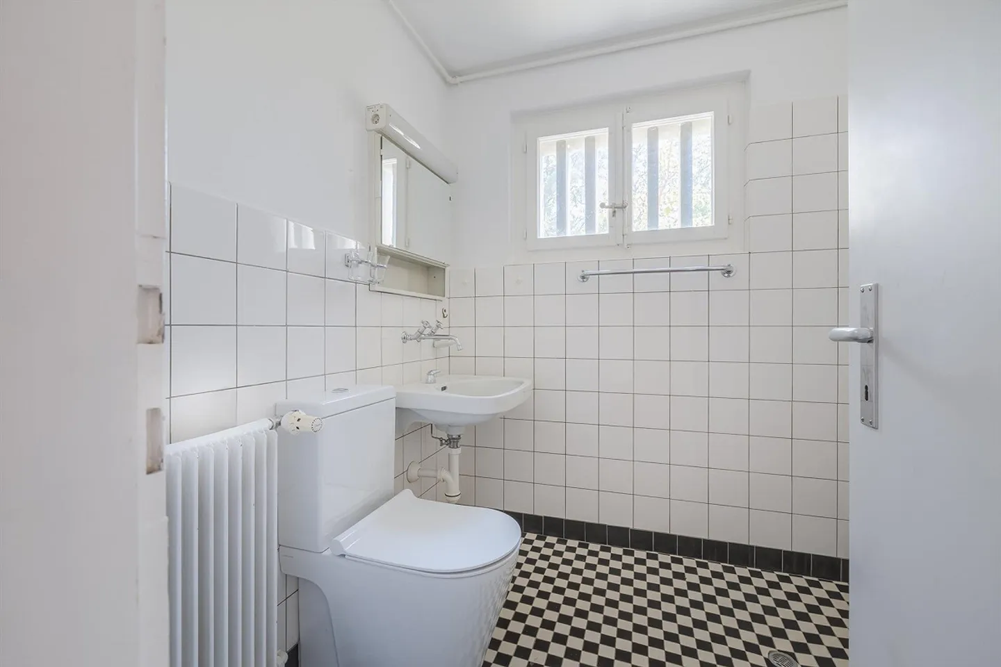 Casa di Architetti e Artisti - Münchenwiler BE - Foto 7 di 14