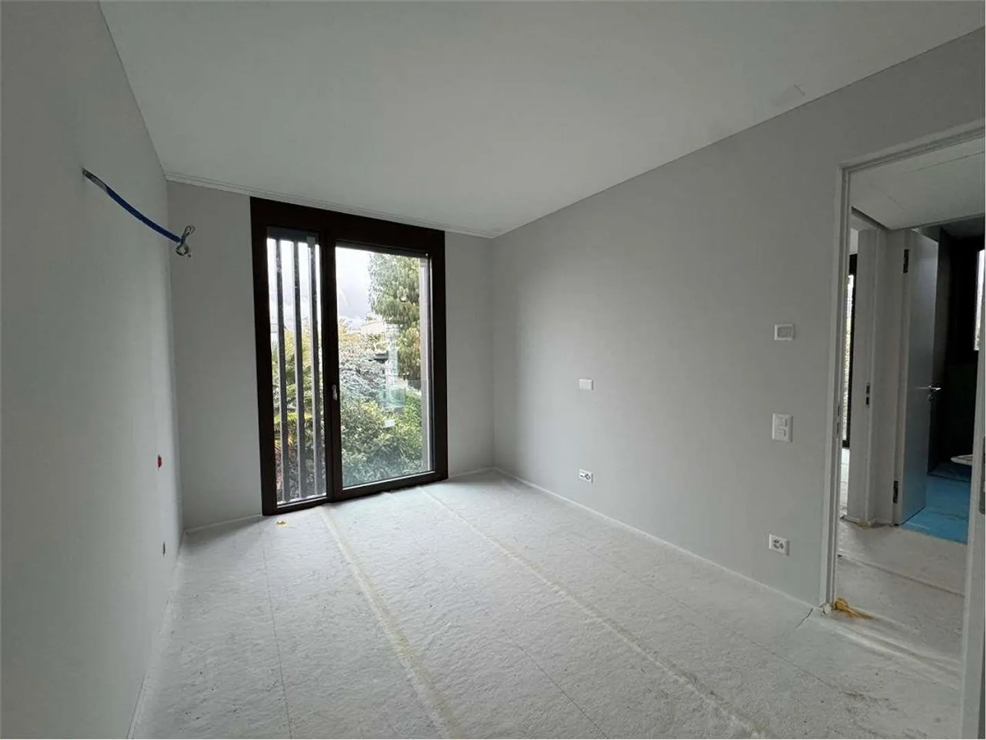 Esclusivo nuovo appartamento di lusso con giardino in una posizione ambita vicino al Lido - Foto 5 di 10