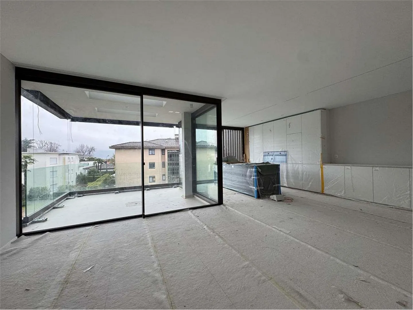 Esclusivo nuovo appartamento di lusso con giardino in una posizione ambita vicino al Lido - Foto 1 di 10