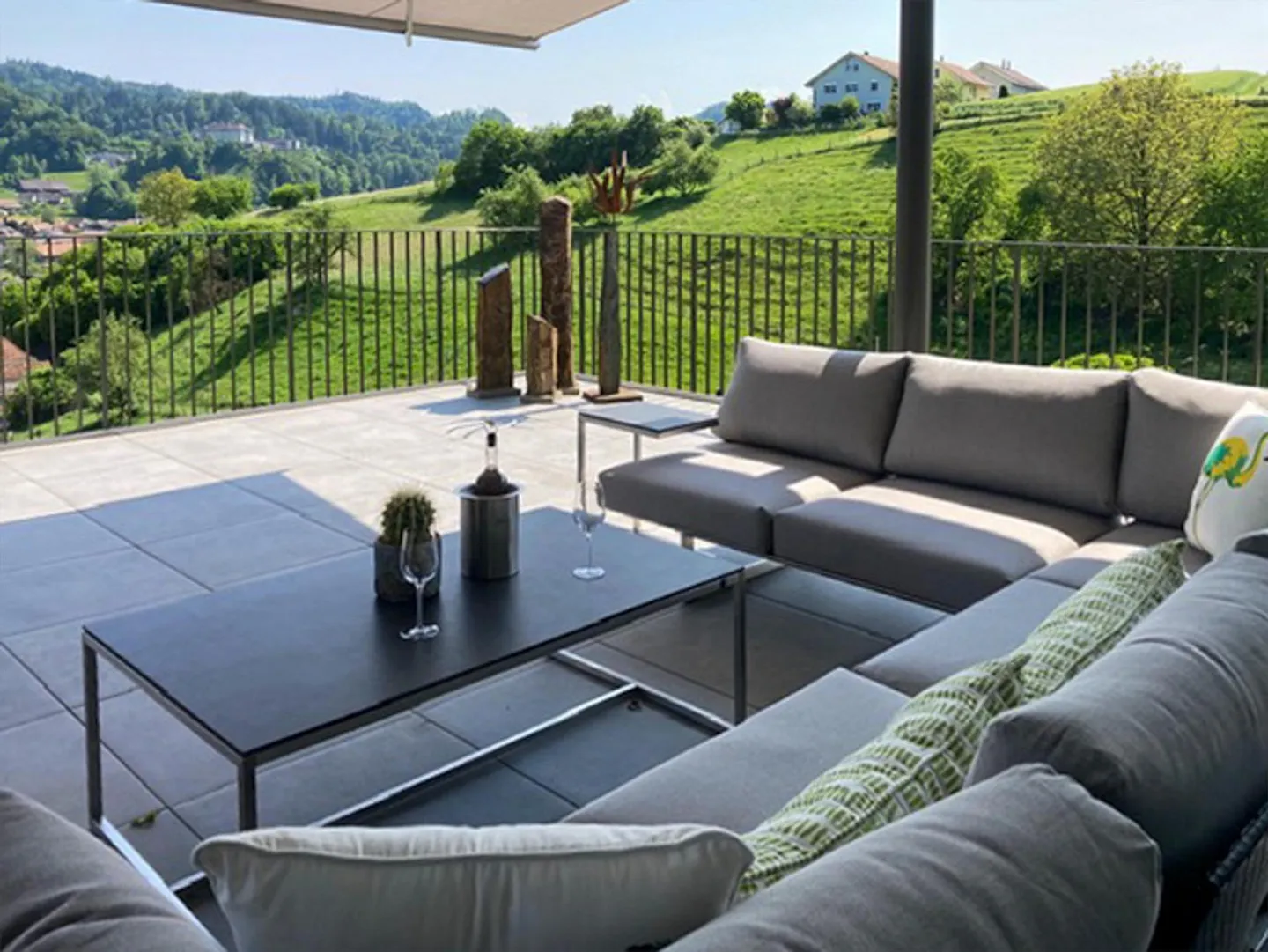 Penthouse apartment with panoramic view, Krauchthal - Photo 7 of 24