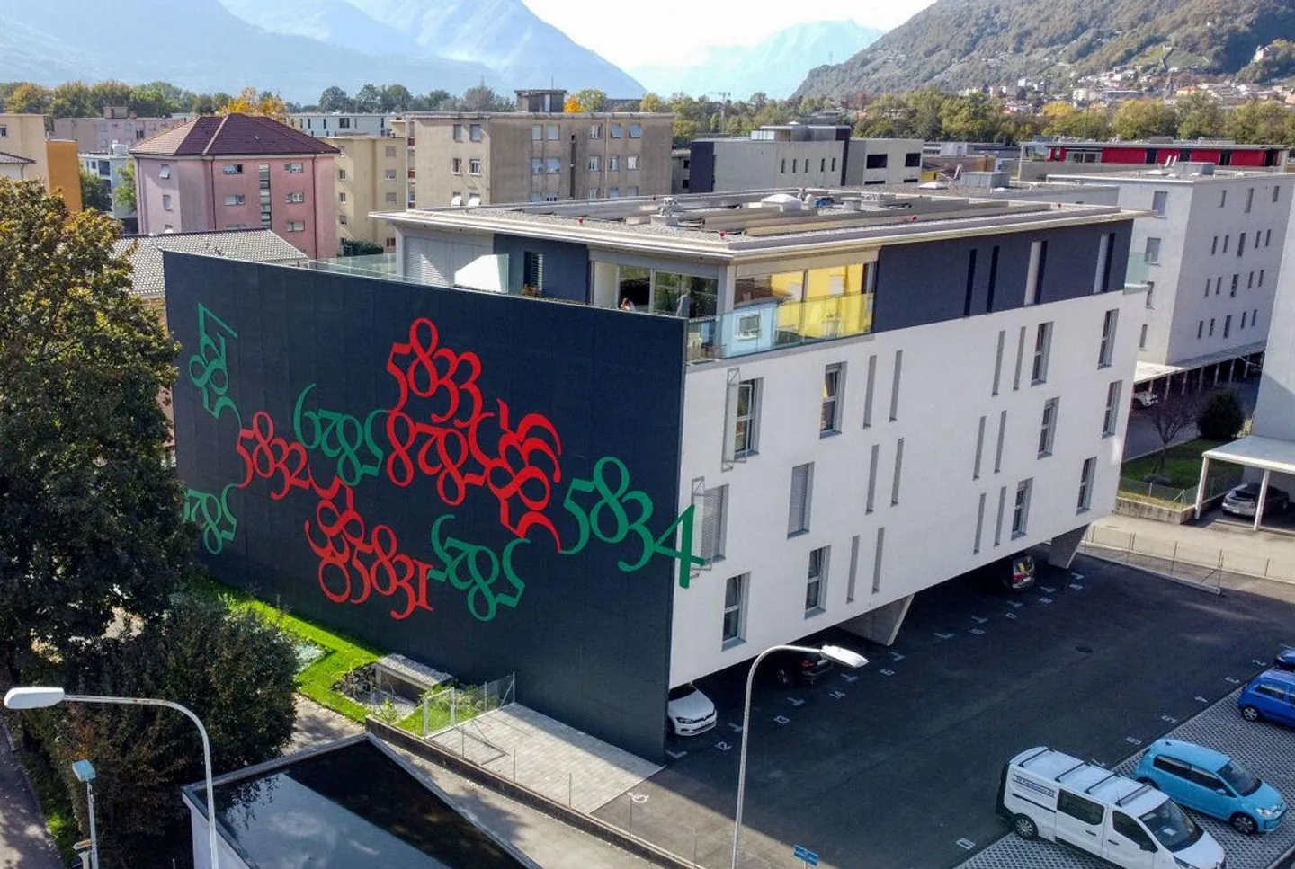 Nuovo appartamento di 2 1/2 locali con giardino | Neue 2 1/2-Zimmer... - Foto 2 di 8