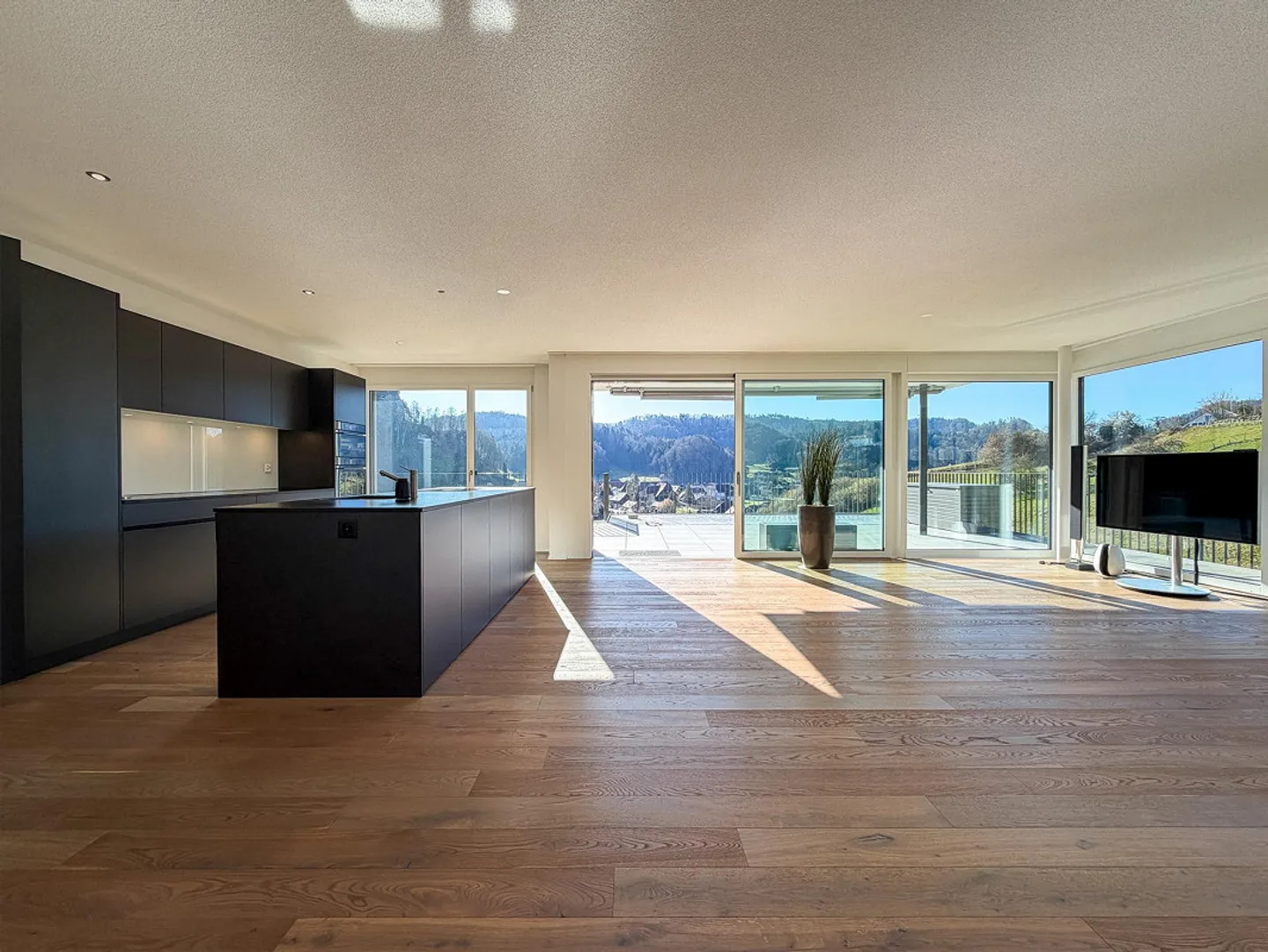Penthouse apartment with panoramic view, Krauchthal - Photo 11 of 24
