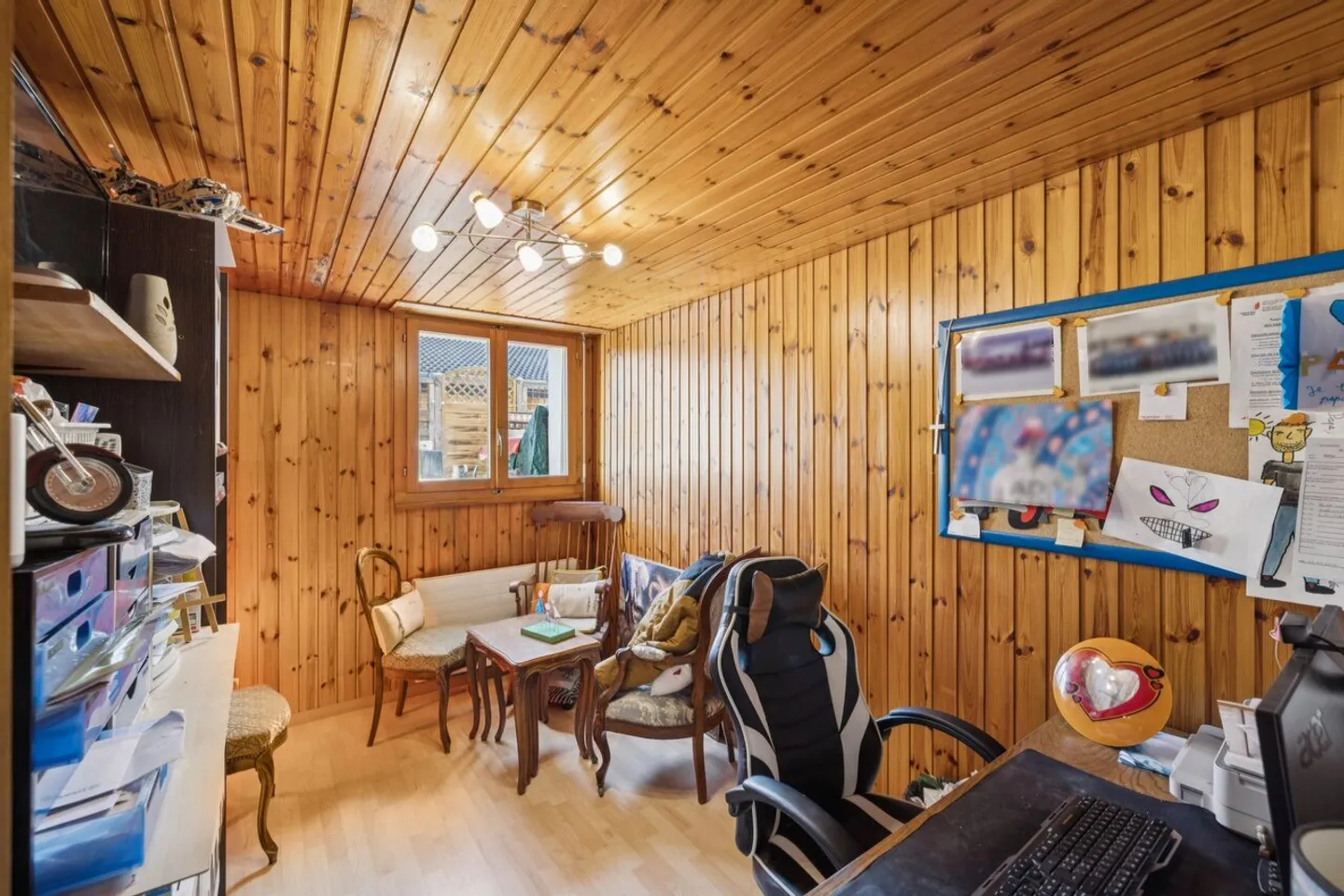 Villa individuelle de 6,5 pièces à rafraîchir, grand potentiel ! - Photo 9 sur 12