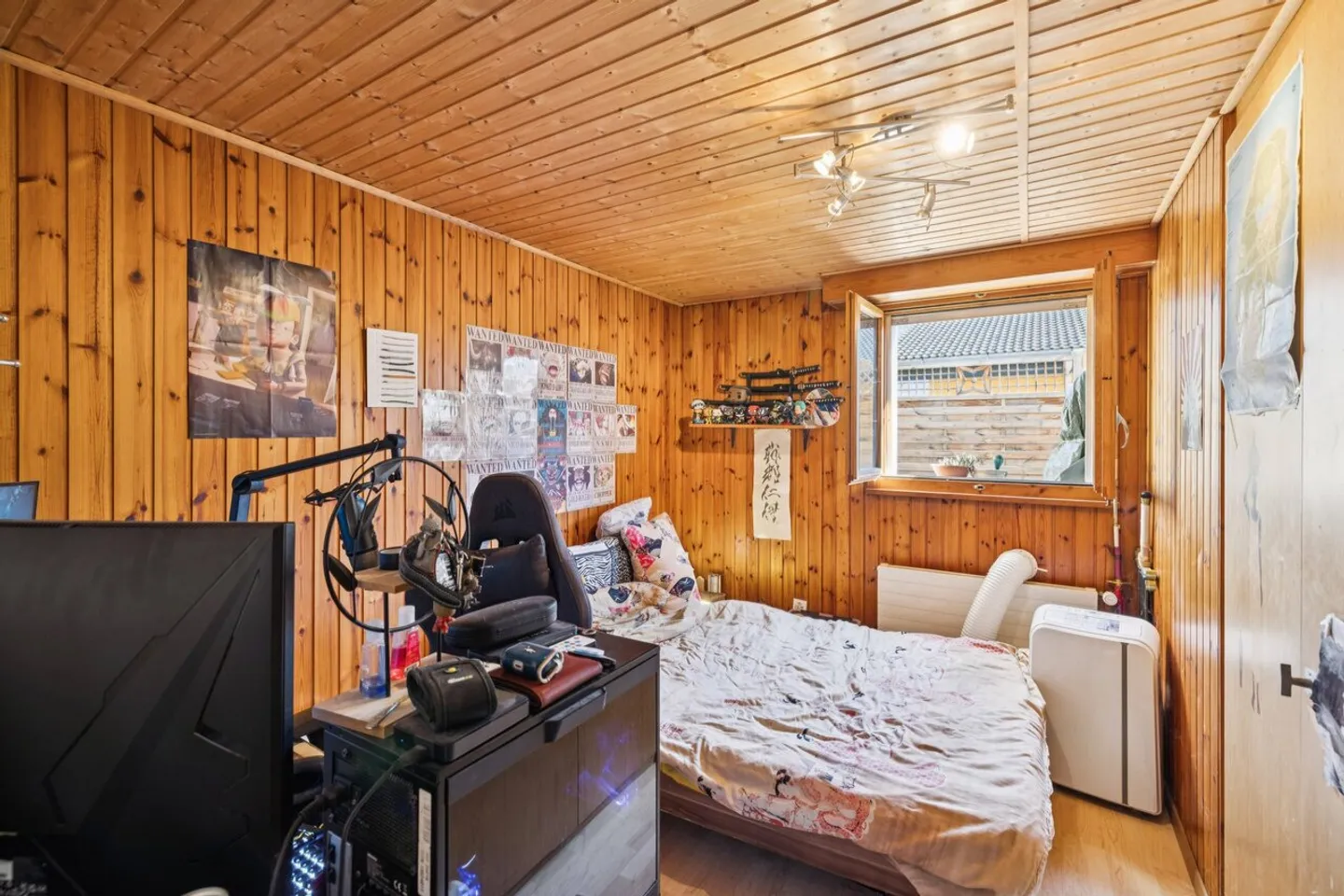 Villa individuelle de 6,5 pièces à rafraîchir, grand potentiel ! - Photo 11 sur 12