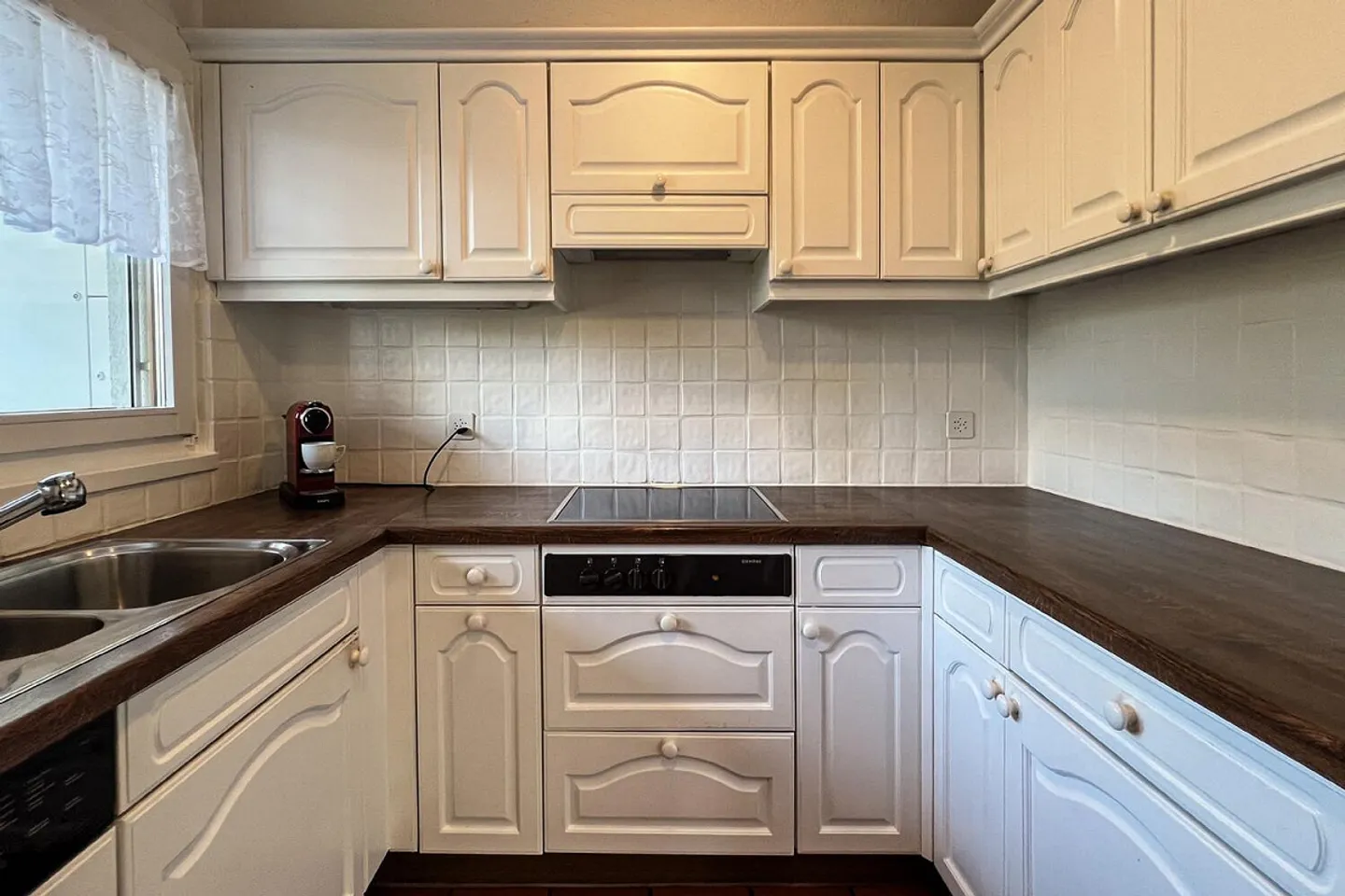 Schmuckstück: Doppel-Einfamilienhaus mit Gartenidylle in Adligenswil - Foto 8 von 27