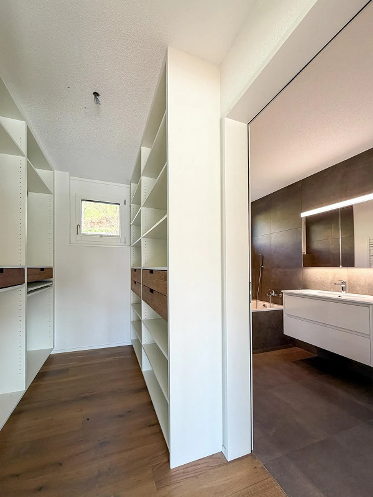 Penthouse apartment with panoramic view, Krauchthal - Photo 17 of 24