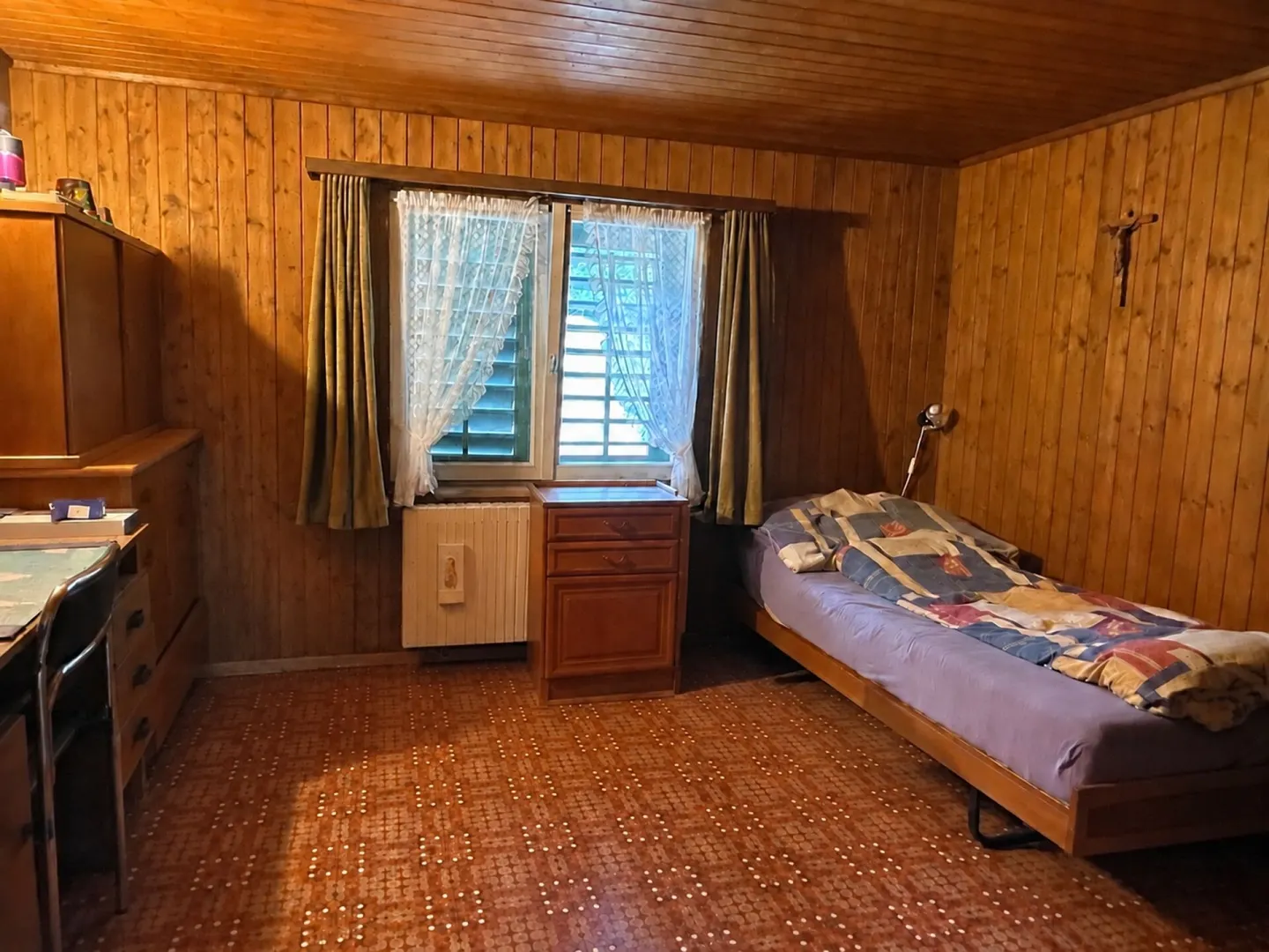 Une occasion rare - un bien pour les passionnés avec 3'938 m² de terrain au milieu de la verdure - Photo 14 sur 14