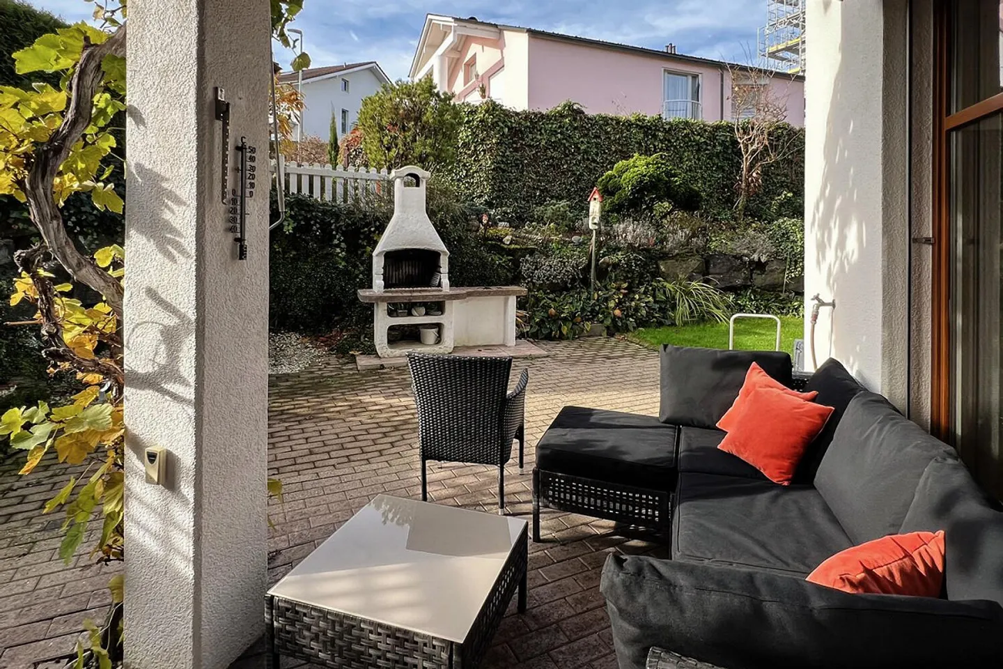 Schmuckstück: Doppel-Einfamilienhaus mit Gartenidylle in Adligenswil - Foto 17 von 27