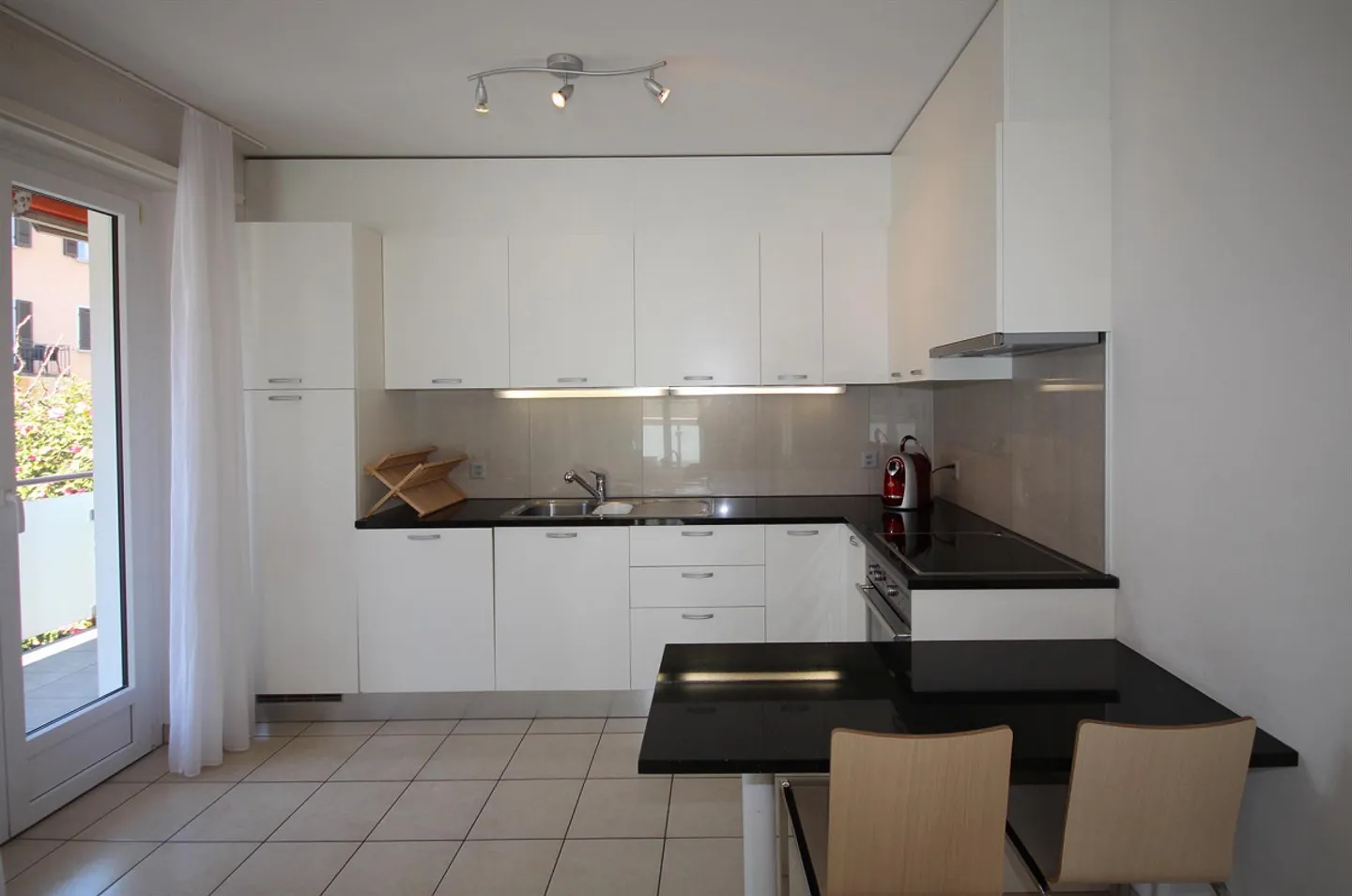 Appartement de 3,5 pièces avec grands balcons à Ascona - Photo 9 sur 16