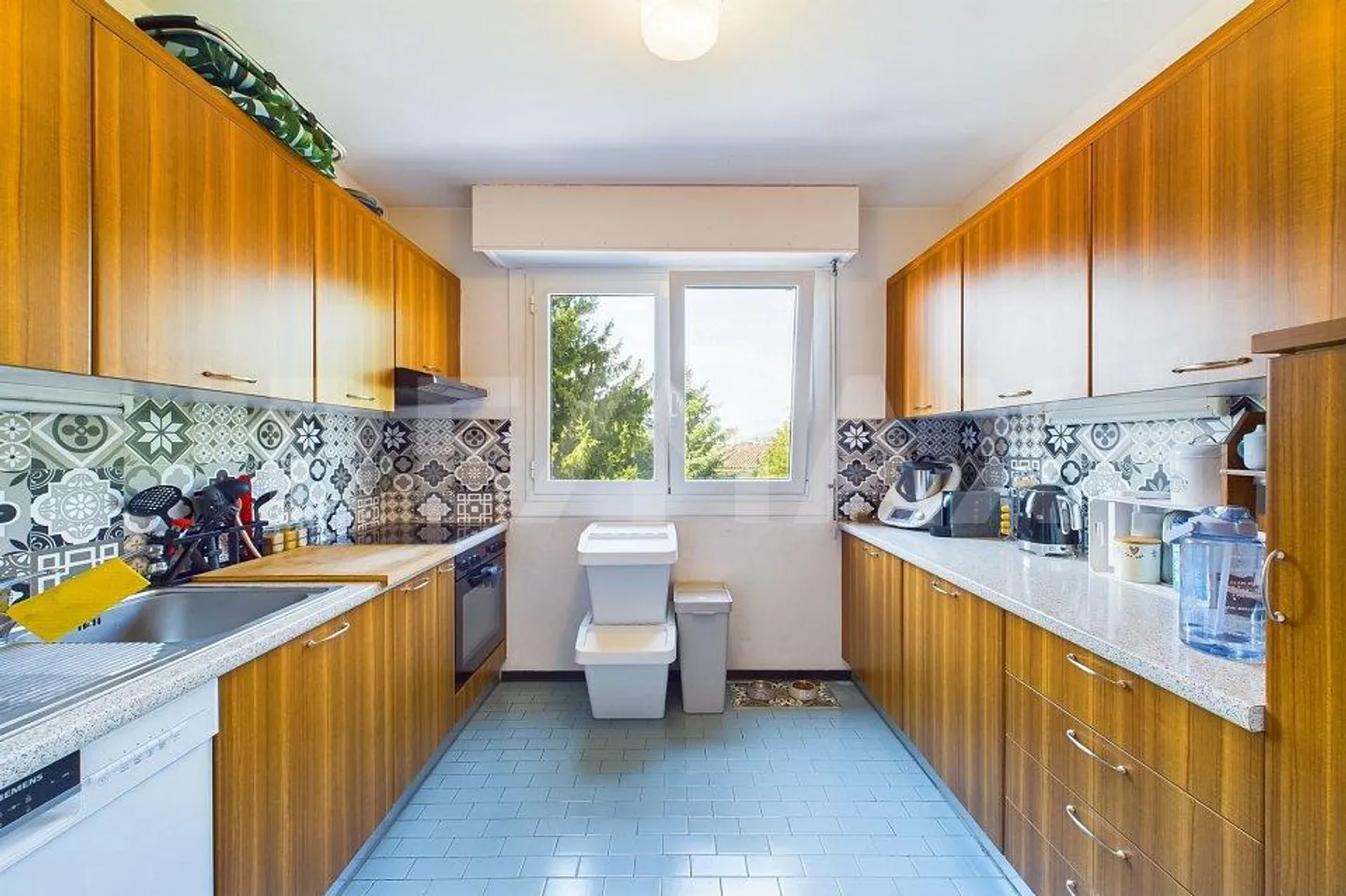 Spacious apartment in residential area, also as a second home - Photo 9 of 13