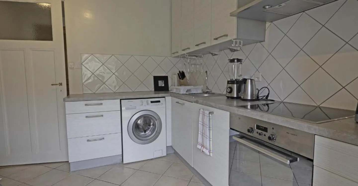 Charmant Appartement Dernier Étage - Photo 3 sur 6