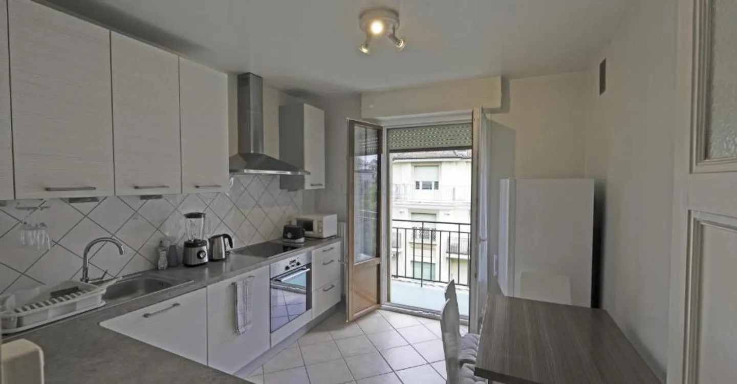 Charmant Appartement Dernier Étage - Photo 4 sur 6