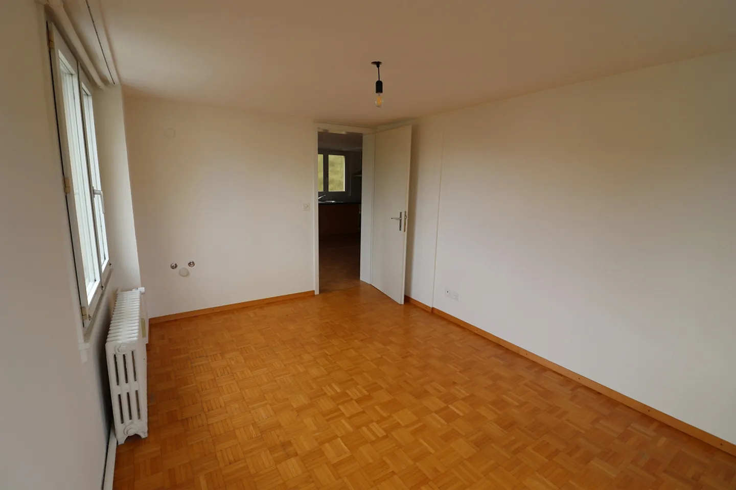 2.5 Room Apartment - Photo 4 of 9