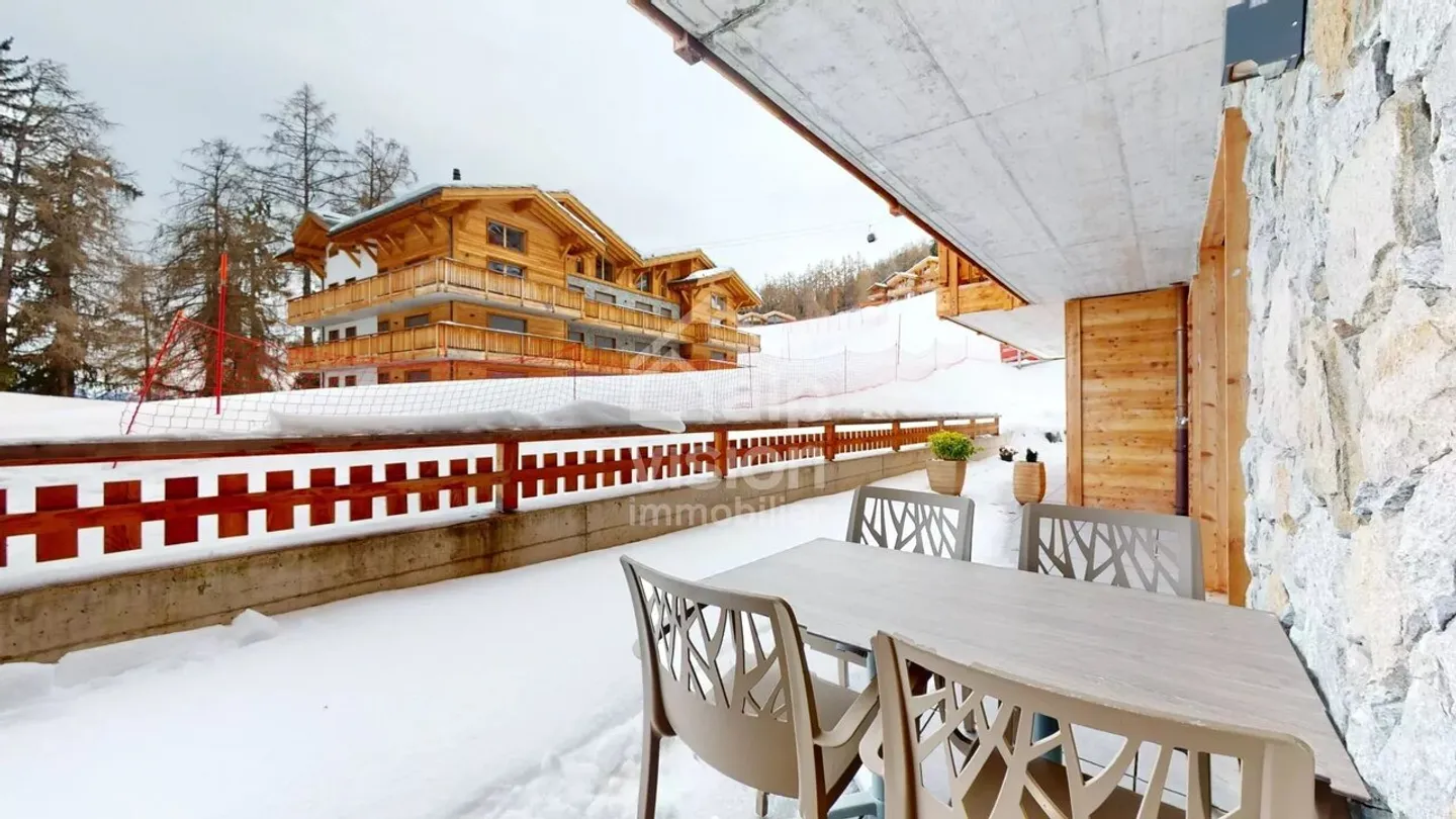 AUSGEZEICHNETE 3,5 ZIMMER WOHNUNG SKI IN SKI OUT IN VEYSONNAZ - Foto 5 von 13