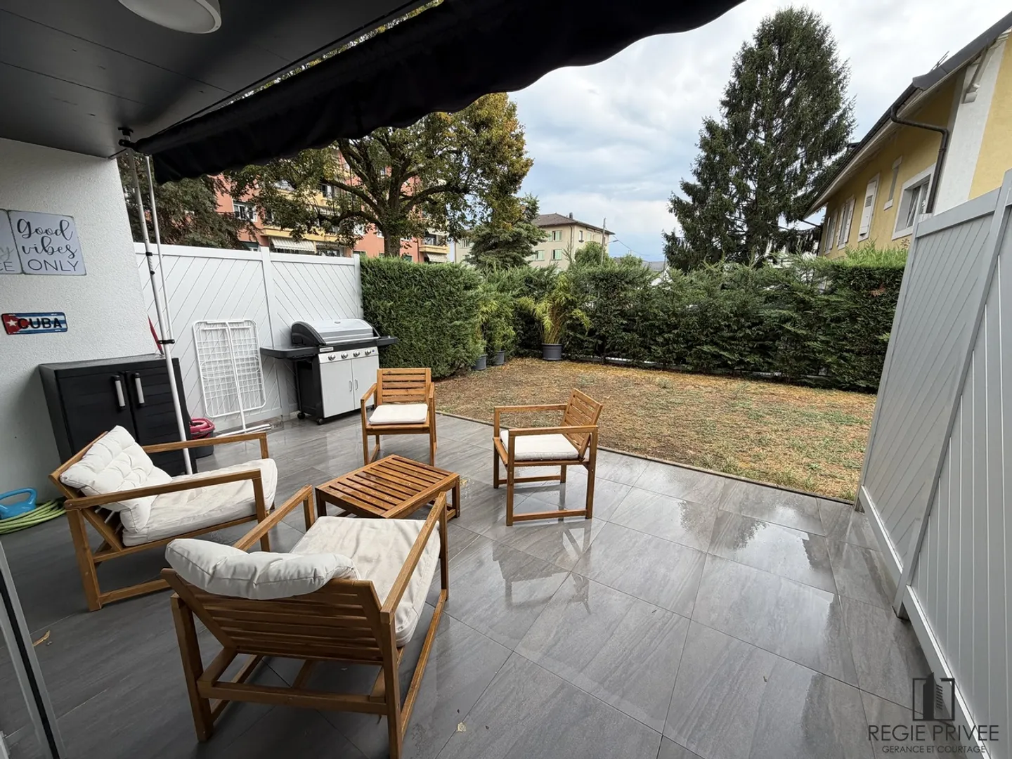 Appartement de 2 1/2 pièces au rez-de-chaussée avec jardin individuel - Foto 5 von 7