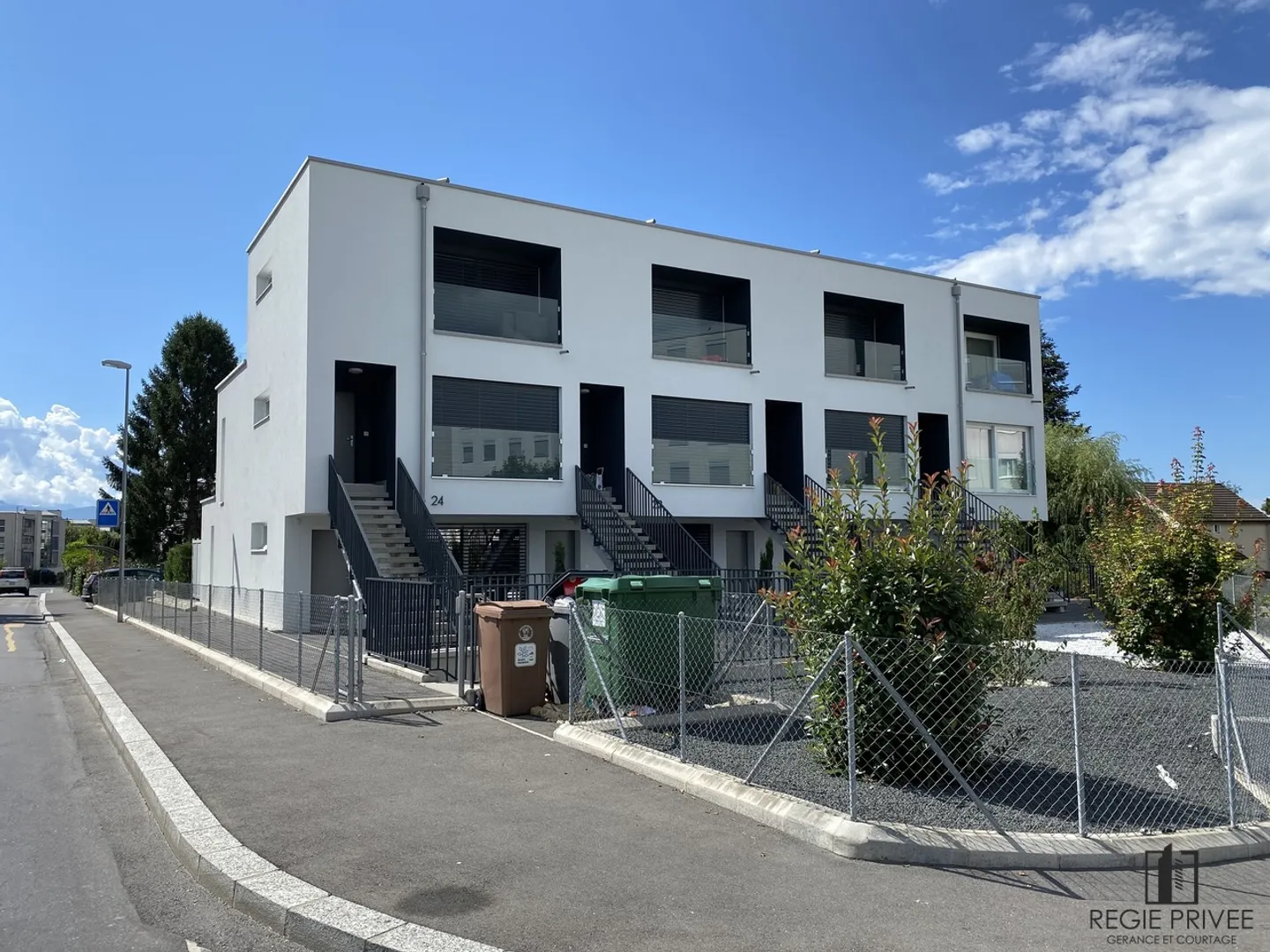 Appartement de 2 1/2 pièces au rez-de-chaussée avec jardin individuel - Foto 7 von 7
