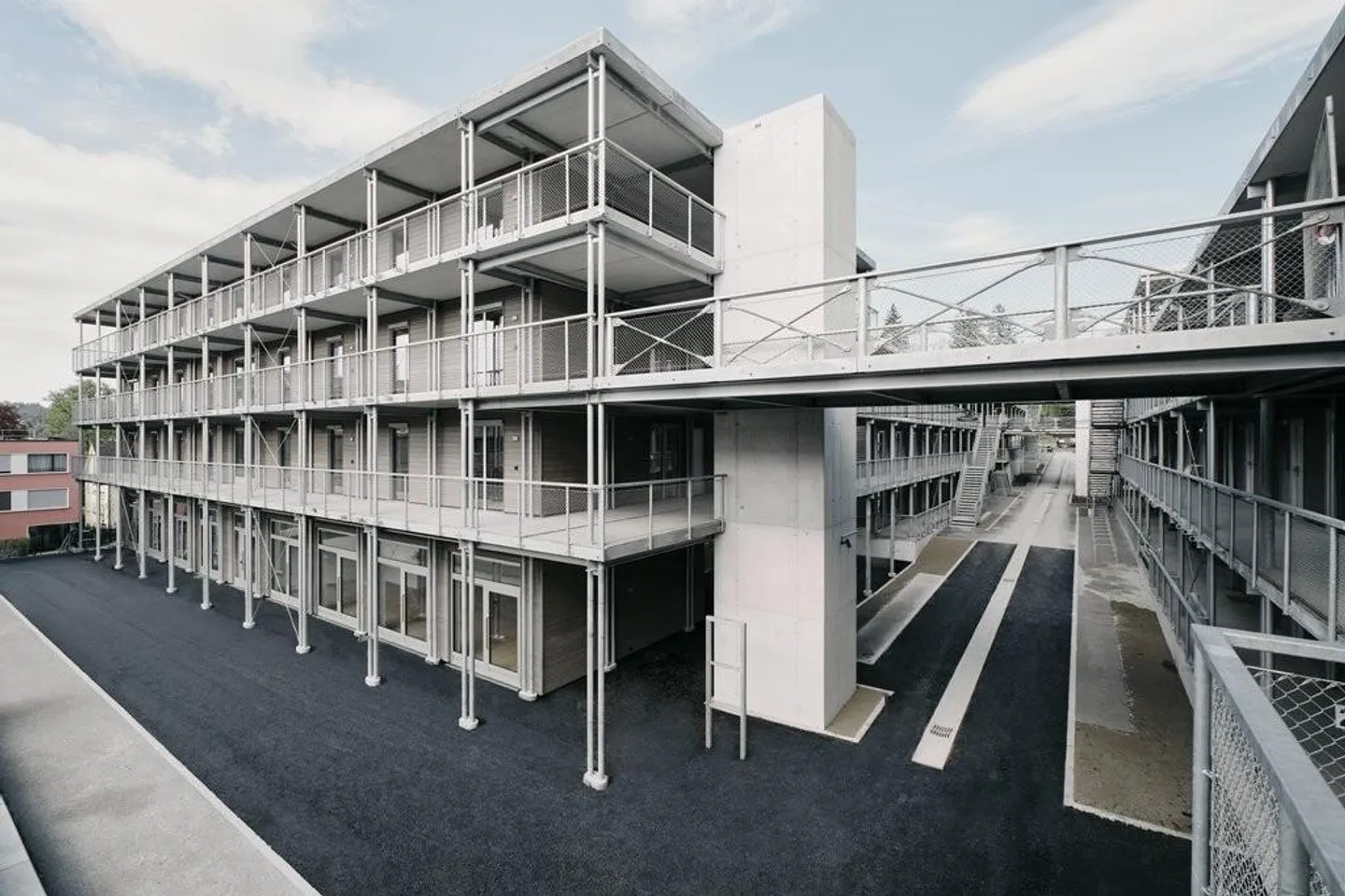 Modernes Studio im Neubau - Foto 1 von 4