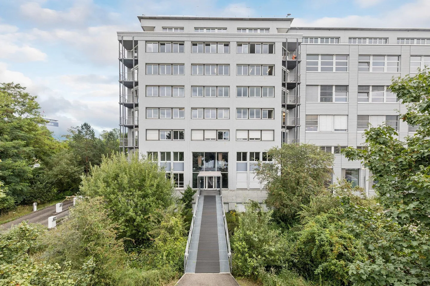 «Büroflächen mit Panoramablick auf den Rhein» - Foto 2 von 3