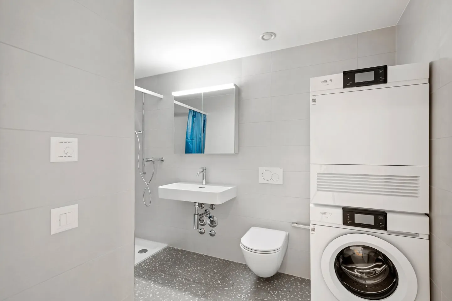 Appartamento Moderno in Posizione Tranquilla - Foto 2 di 4