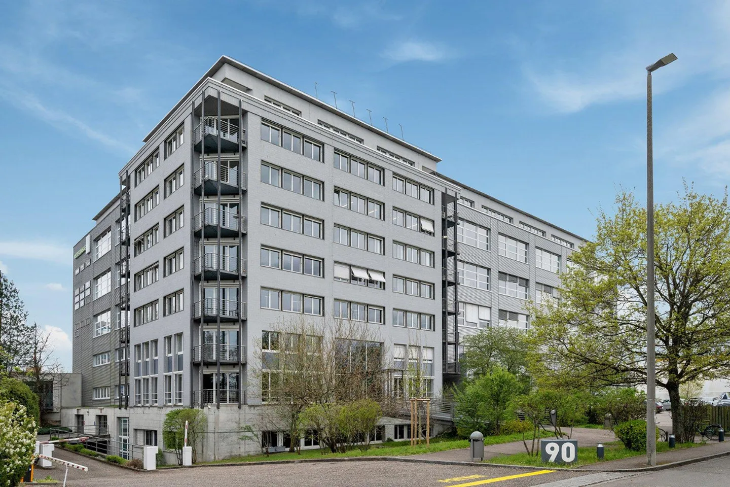 «Büroflächen mit Panoramablick auf den Rhein» - Foto 1 von 3