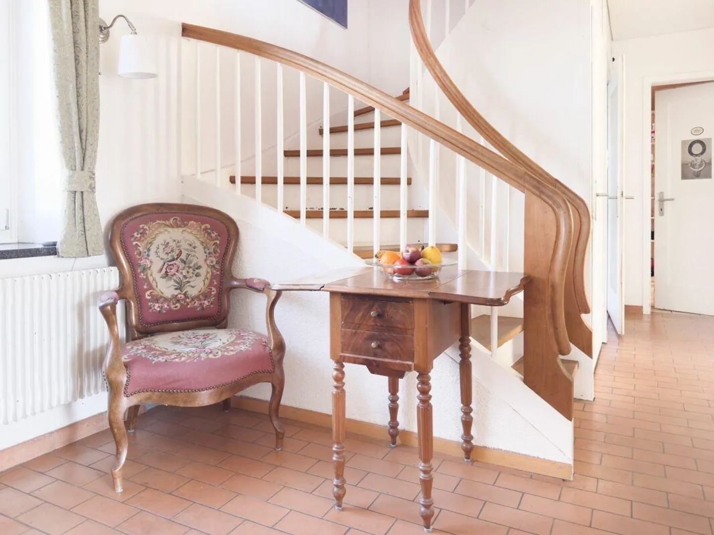 Close to Nature and the City: 5.5-Room Semi-Detached Family House Near Bern and Aare - Photo 11 of 22