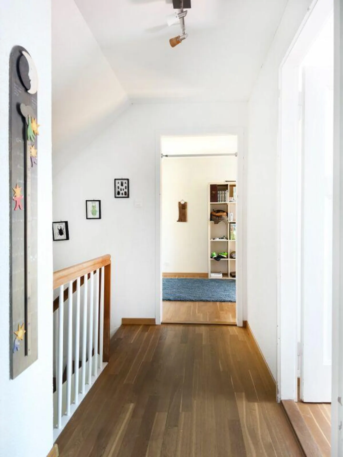 Close to Nature and the City: 5.5-Room Semi-Detached Family House Near Bern and Aare - Photo 13 of 22