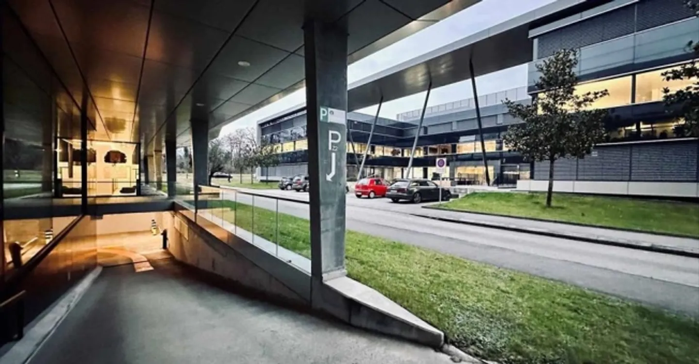 «Dépôt» - Photo 1 sur 4