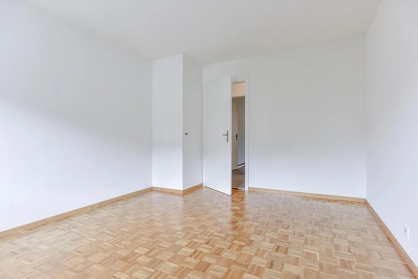 Bel appartement avec balcon - Photo 9 sur 13