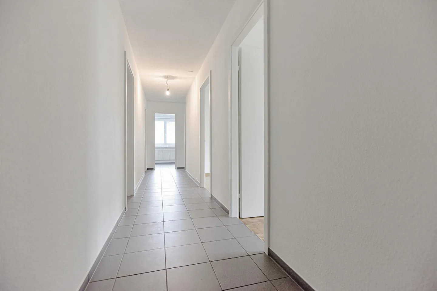 Bel appartement avec balcon - Photo 11 sur 13