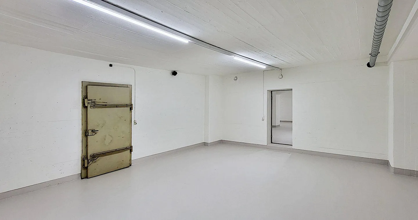 Spazio di stoccaggio ristrutturato con infrastruttura di alto livello! - Foto 5 di 8