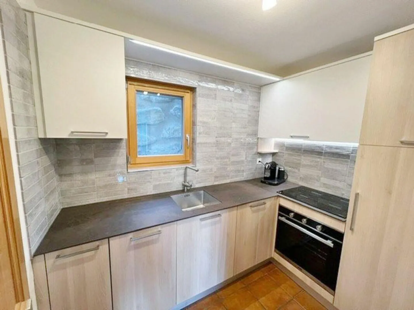Semi-detached house - Photo 3 of 5