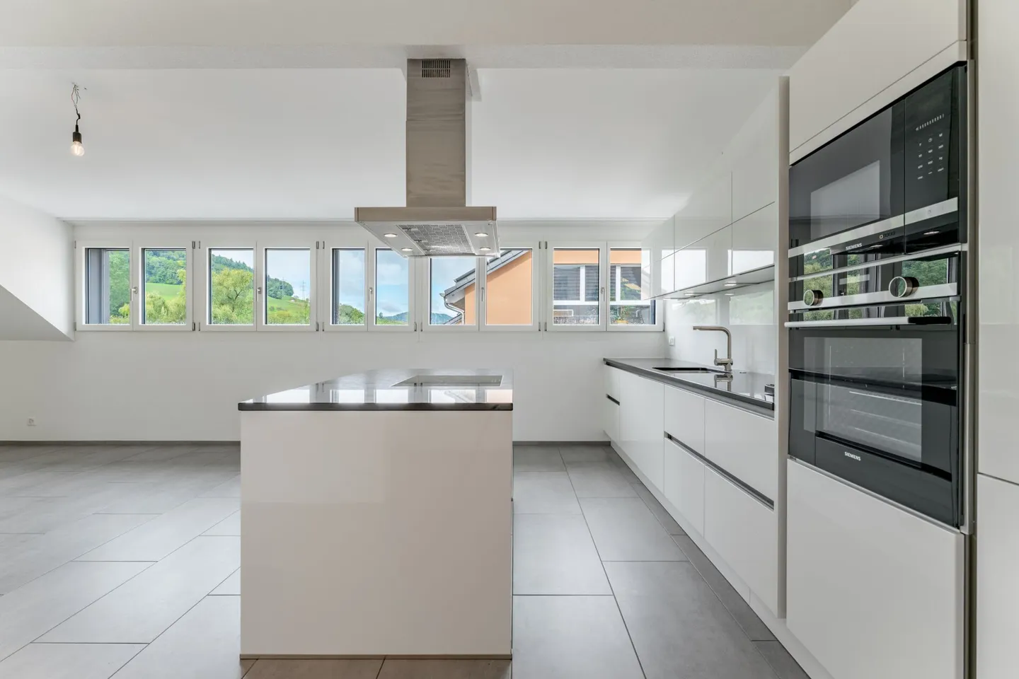 Geräumige 4.5-Zimmer-Penthouse - Foto 1 von 6