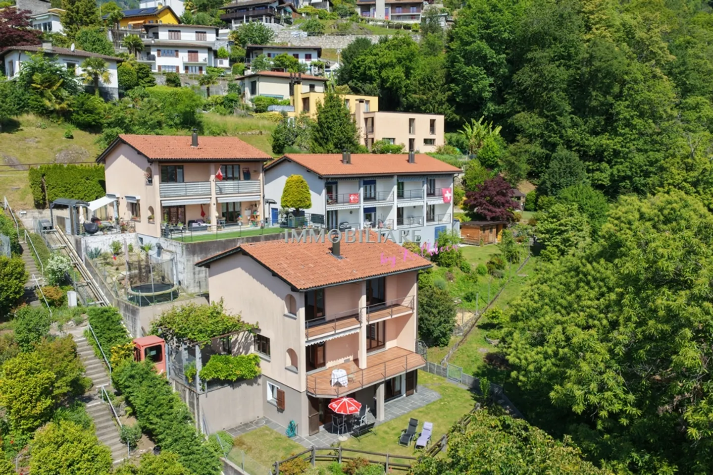 Idilliaco ai margini del bosco, soleggiato, tranquillo, vicino ai mezzi pubblici: Casa con studio separato - Foto 3 di 27