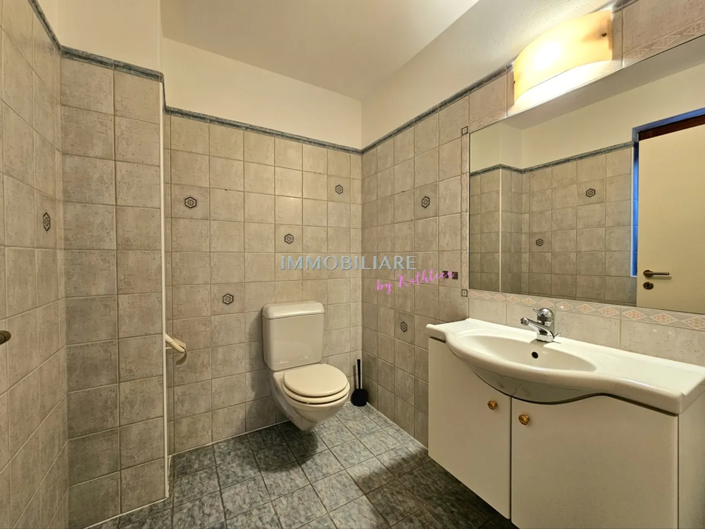 Idilliaco ai margini del bosco, soleggiato, tranquillo, vicino ai mezzi pubblici: Casa con studio separato - Foto 9 di 27